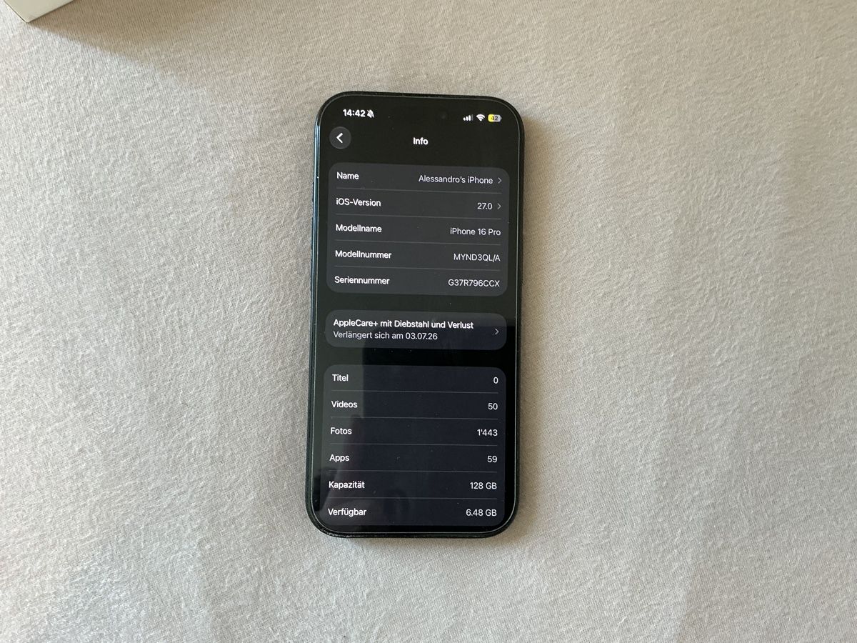 Apple Telefoni cellulari / Smartphones: iPhone 16 Pro 128GB Space Black mit Zubehör – Usato da Küssnacht am Rigi venduto da ale_y8cv 1