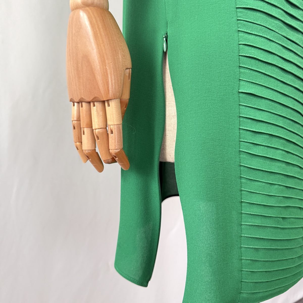 Akris Vestiti: AKRIS Green Silk Dress – Nuovo (secondo la descrizione) da Emmen venduto da Nightingale_2022 2