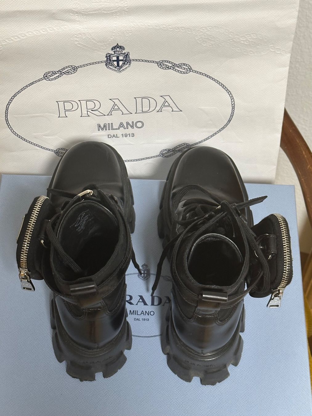 Prada Scarpe da donna: PRADA Monolith Leder Stiefel Gr 38 EUR – Usato da Basel venduto da iulia_haul 2