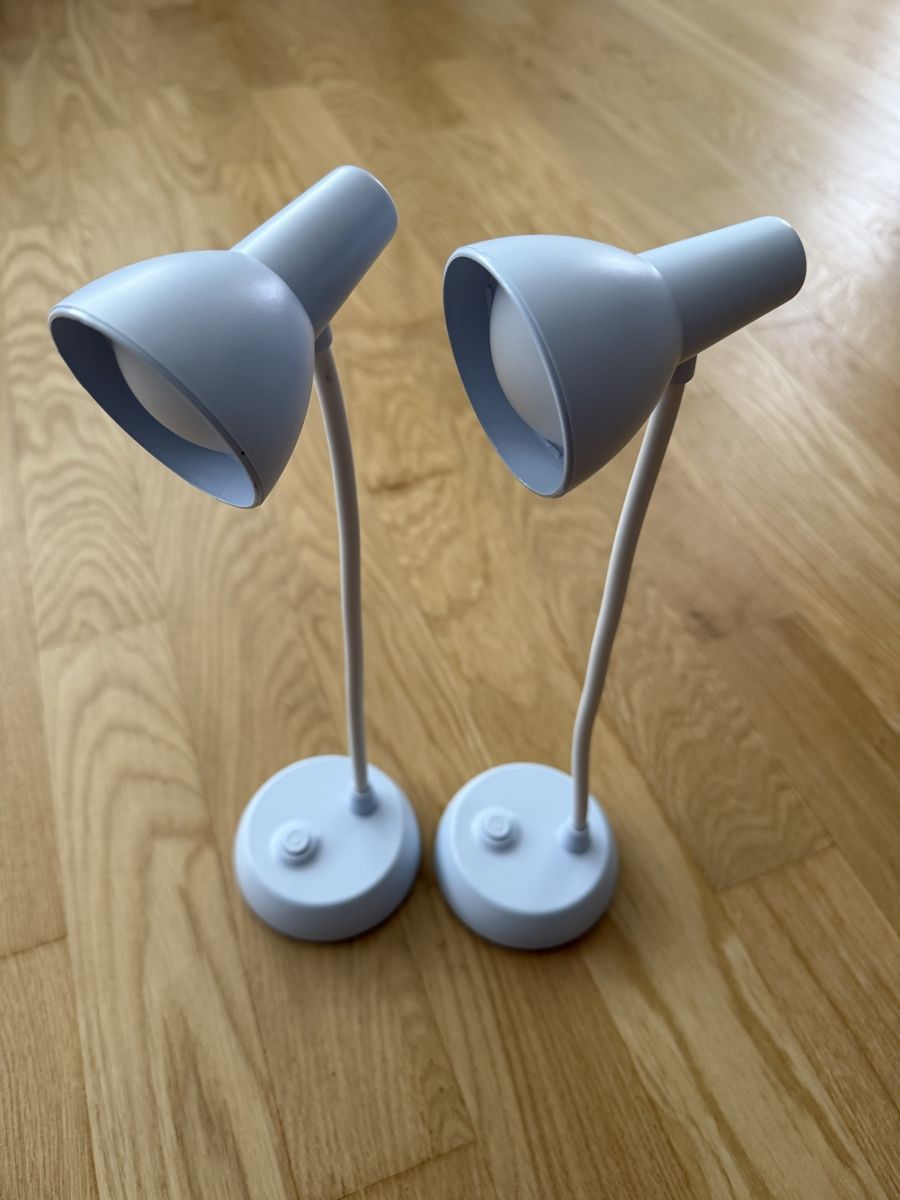 Lampade: Schreibtischlampen 2er Set hellblau gebraucht – Usato da Wil SG venduto da man_jcm5 1