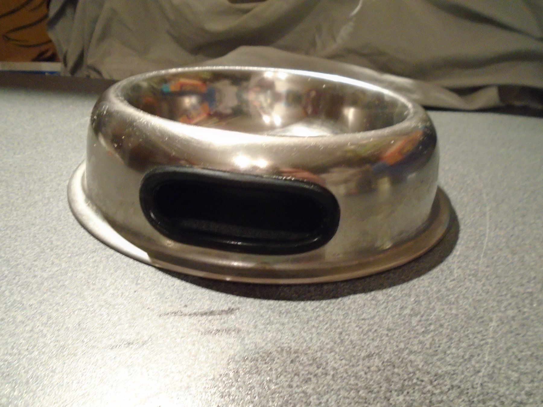 Ciotole: Hundenapf, silberfarbig, Durchmesser ca. 14 cm – Usato da Zürich venduto da abraxas1291