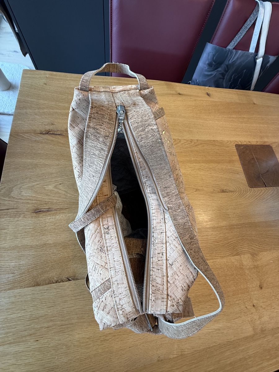 Zaini: Kork-Rucksack – Usato da Adligenswil venduto da Esthee 5