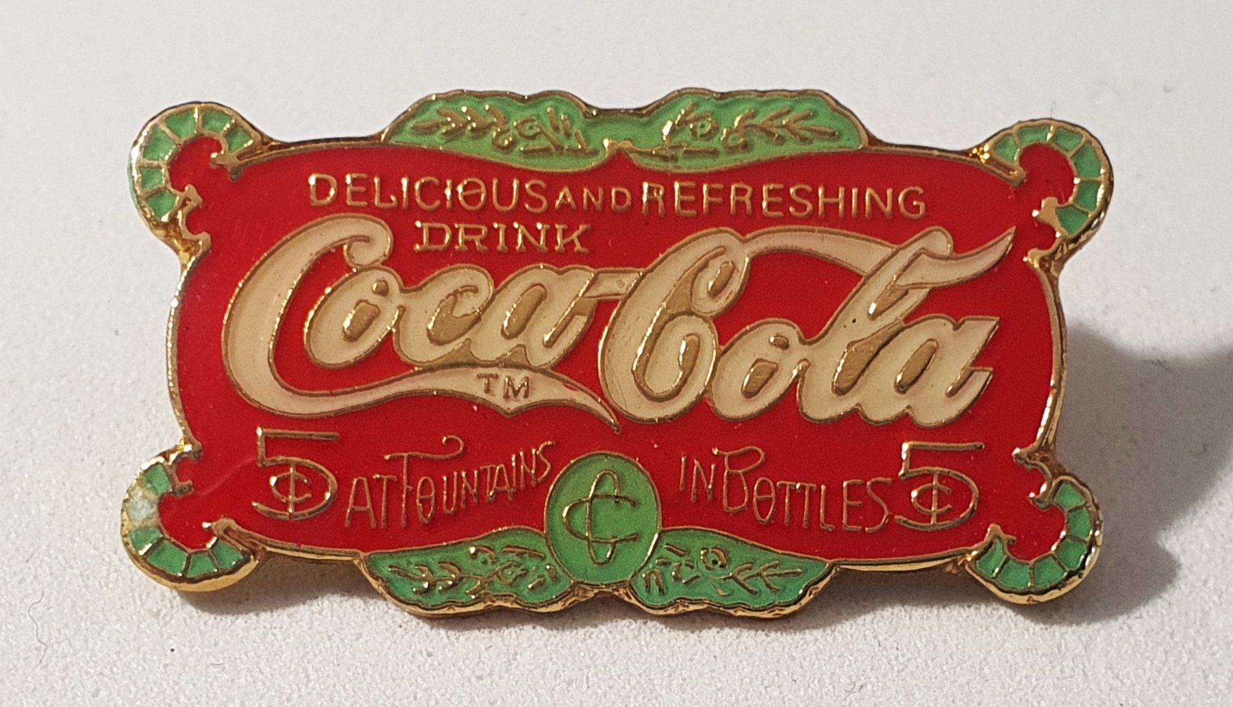 Placchette & Badge: AA041 - Pin Coca Cola Coke Drink – Usato da Reinach BL venduto da Boston-Verkauf