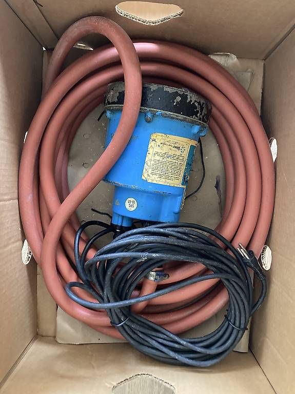 Pumpen & Teile: Tauchpumpe SIMO Typ V6600 – Gebraucht aus Uzwil von Jimmy1971