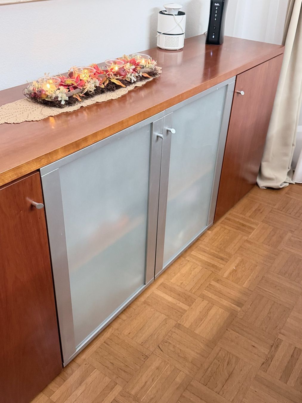 Schränke: Schrank zu verkaufen – Gebraucht aus Dübendorf von GEA_Shop