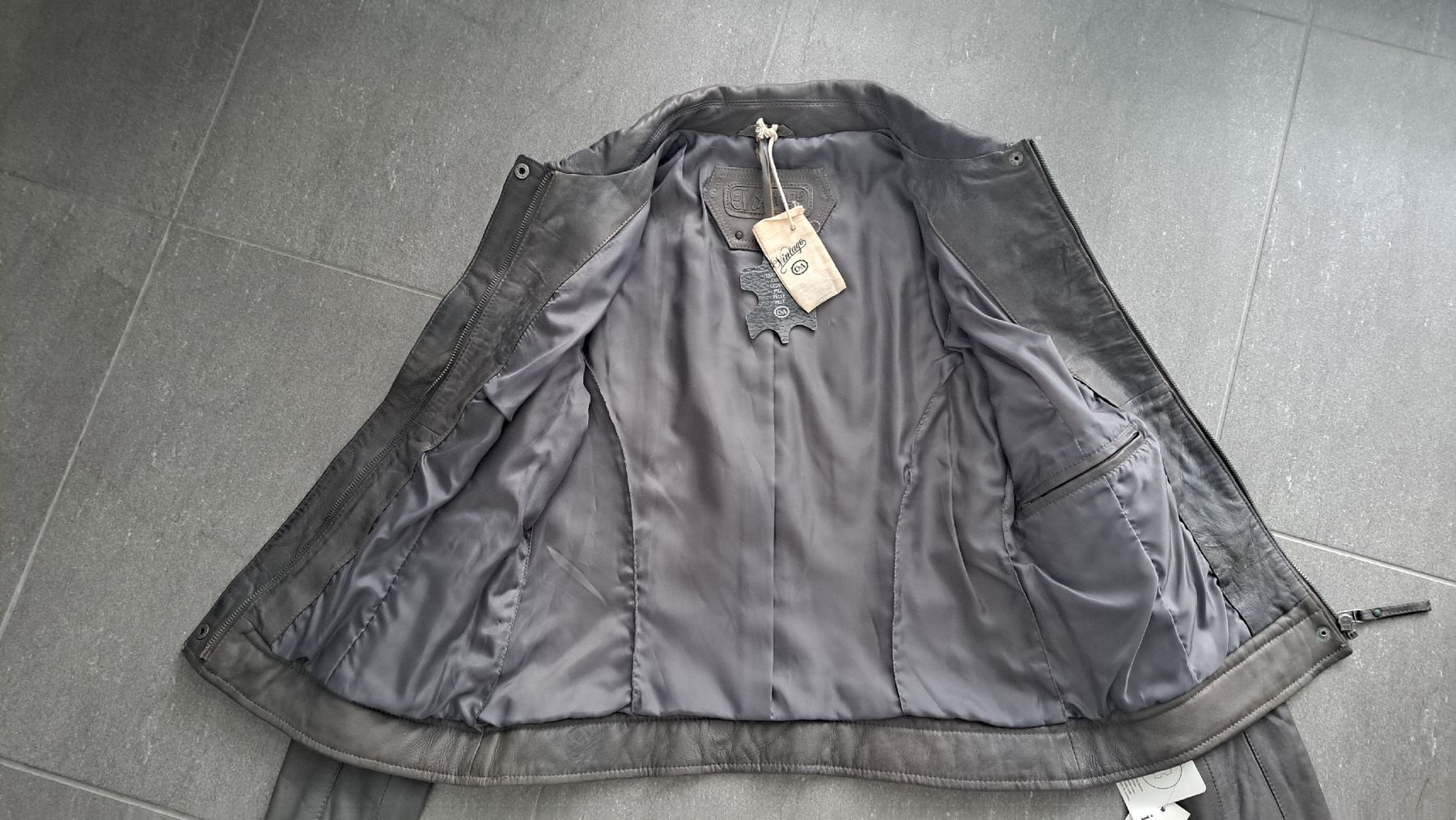 Giacche: Lederjacke Gr. 38 grau – Nuovo (secondo la descrizione) da Winterthur venduto da Dream_of 2