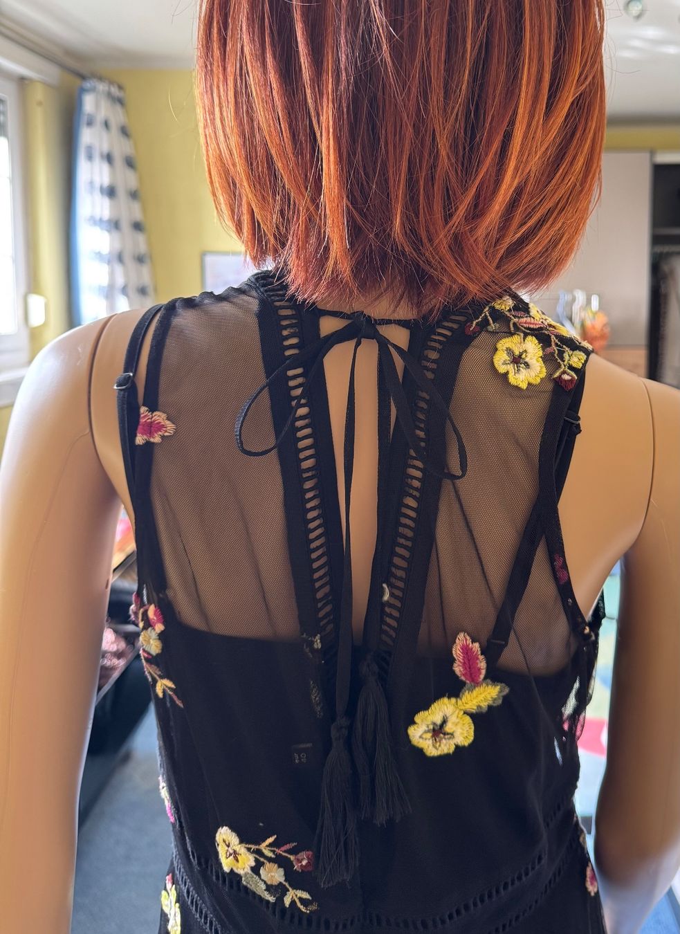 Kleider: Spitzen Kleid von River Island Gr. 40/14 – Gebraucht aus Pfäffikon ZH von Margot1 1