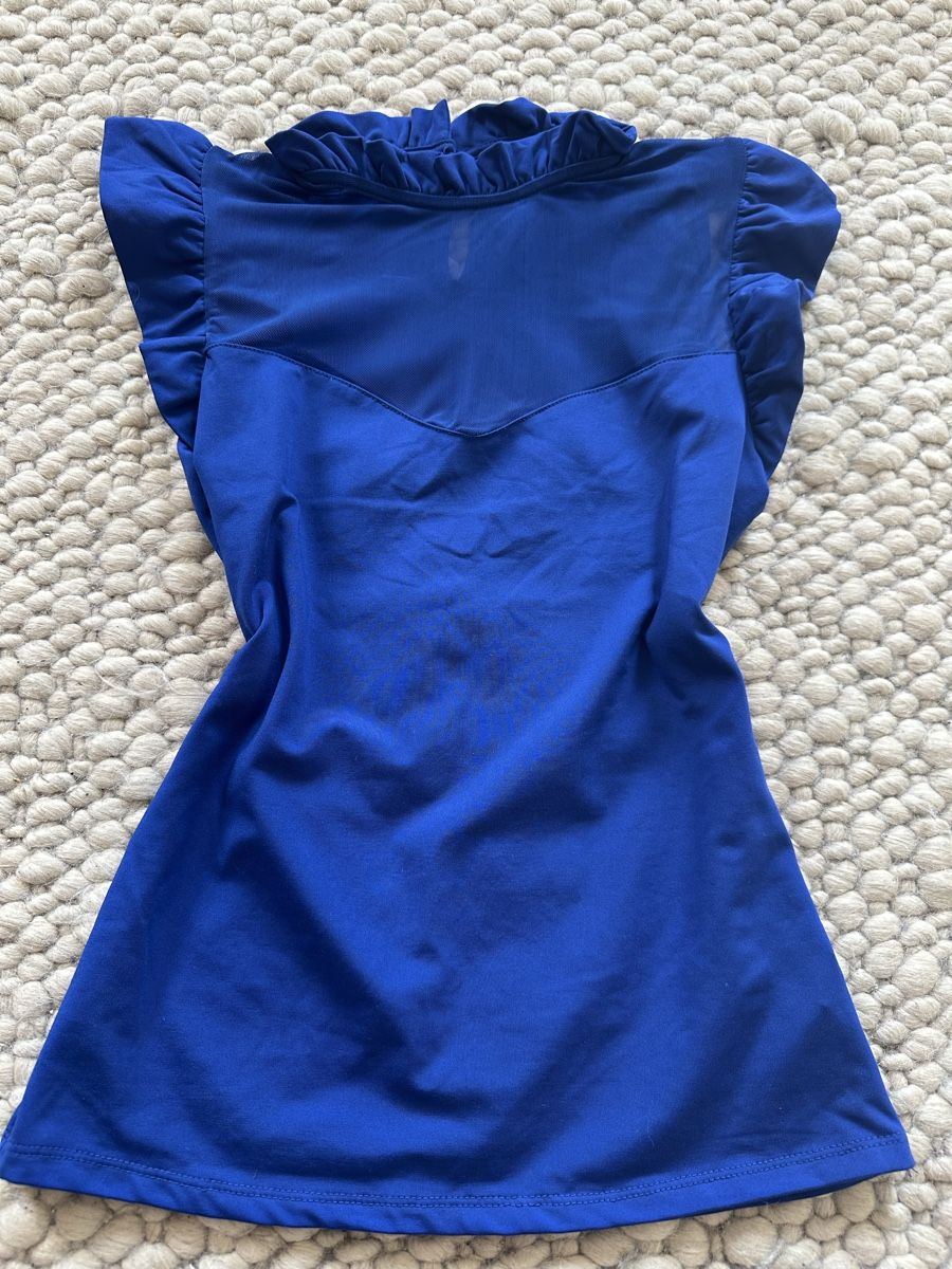 Tops: BLAUES OBERTEIL MIT MESH-EINSATZ – Neu (gemäss Beschreibung) aus Schaffhausen von rot_yyy7