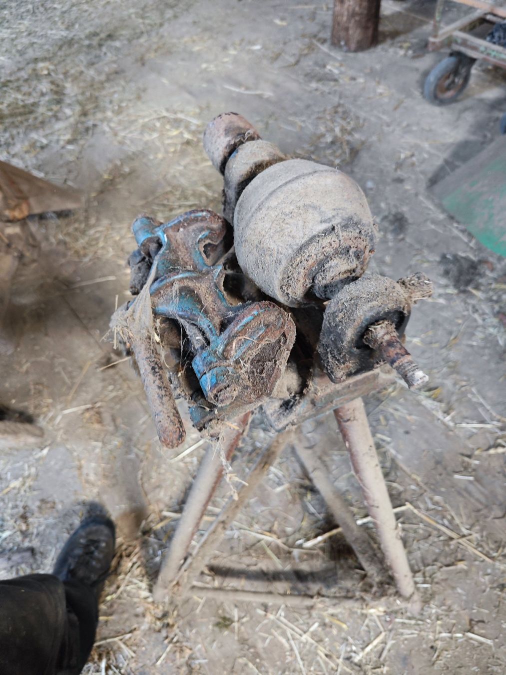 Alle Maschinen: Pfahlschnitz Maschine mit Schärfstein – Gebraucht aus Weisslingen von trueb1 5