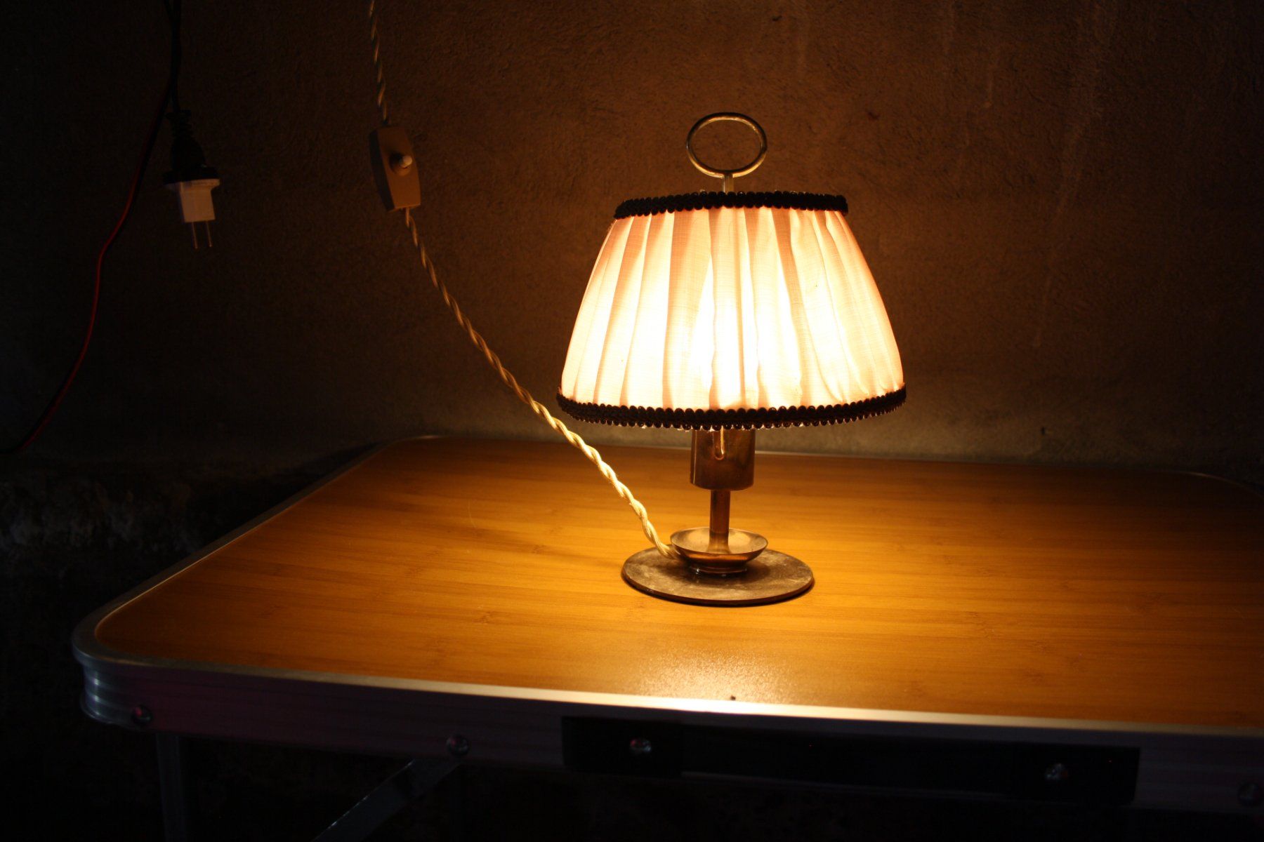 Lampade: VINTAGE LAMPE TISCHLAMPE – Usato da Wauwil venduto da Pneuedy 2