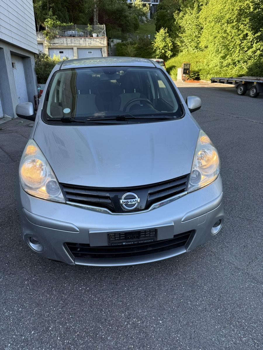Nissan Automobili: Nissan Note  1.6  Automat Benzin – Usato da Hinterkappelen venduto da meh_qf55 2
