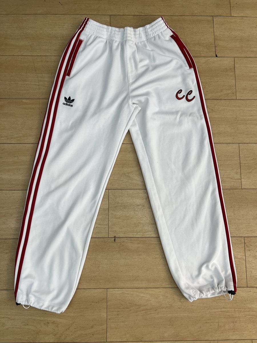 Adidas Pantaloni: Adidas Trainerhose Vintage – Usato da Zürich venduto da Realvintagesale