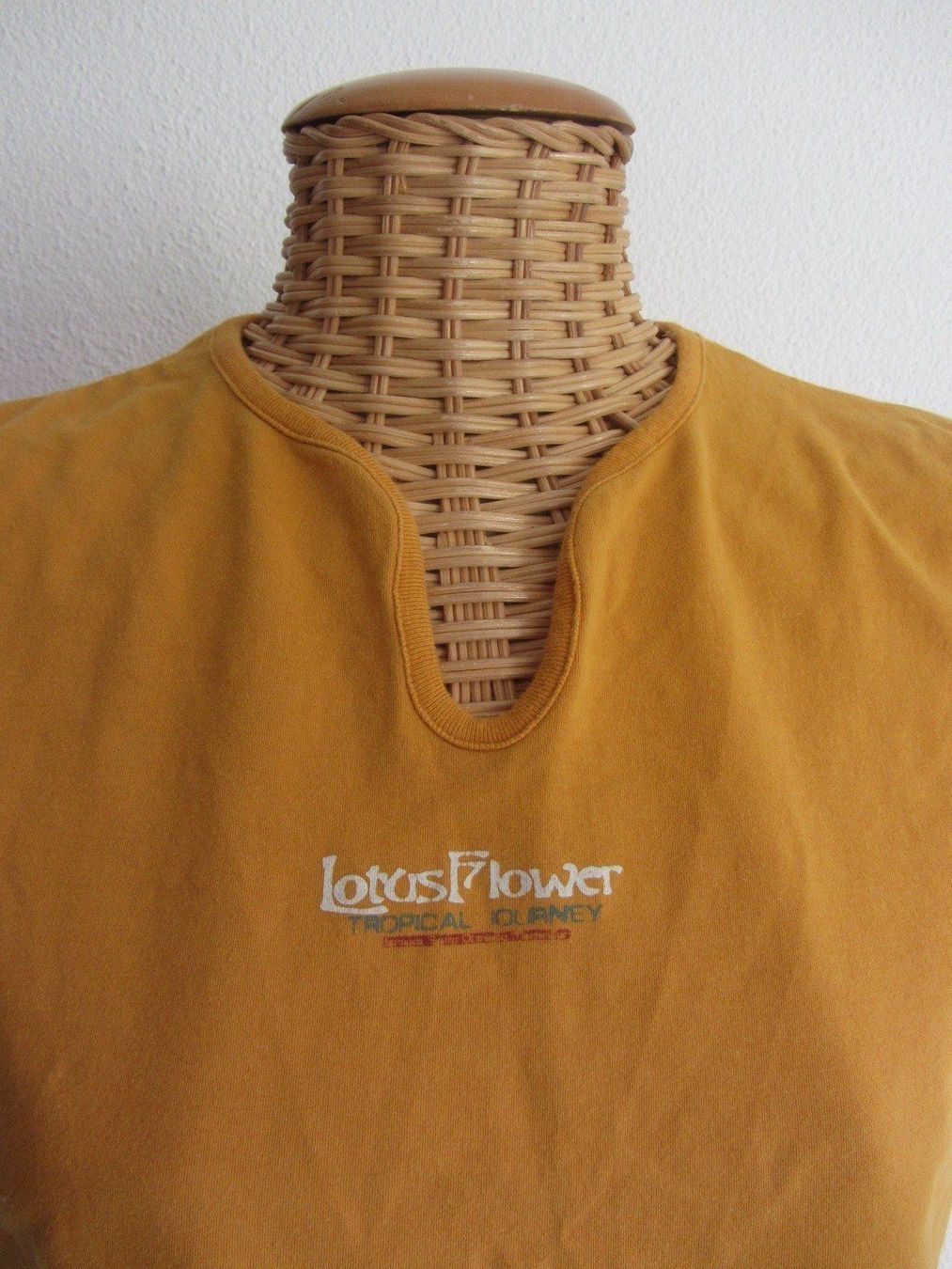Tops: OBSCURE - Vintage Top orange XL – D'occasion à Zürich par Diazaio 1