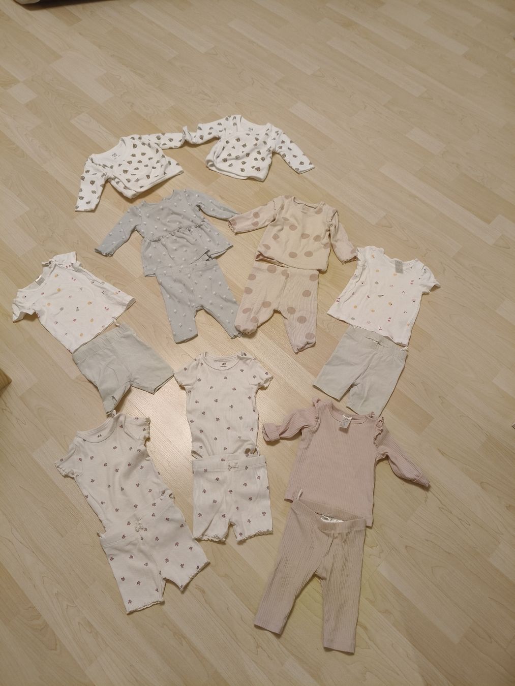 Lotti & Set di vestiti: Kleiderpaket Zwillinge Mädchen Gr 62  – Nuovo (secondo la descrizione) da Schwyz venduto da Kathrin016 5
