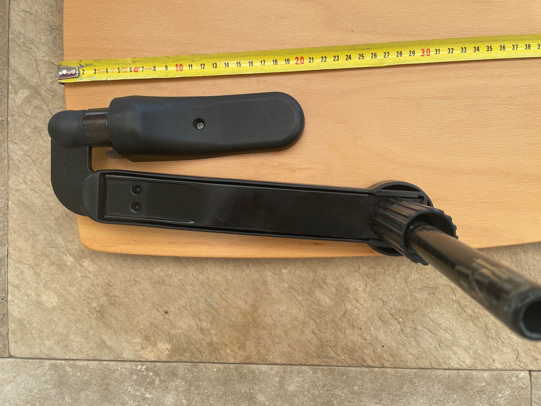 Stressless Poltrone: Multifunktionstisch für Stressless Sessel – Usato da Wolfhausen venduto da Mawere 3