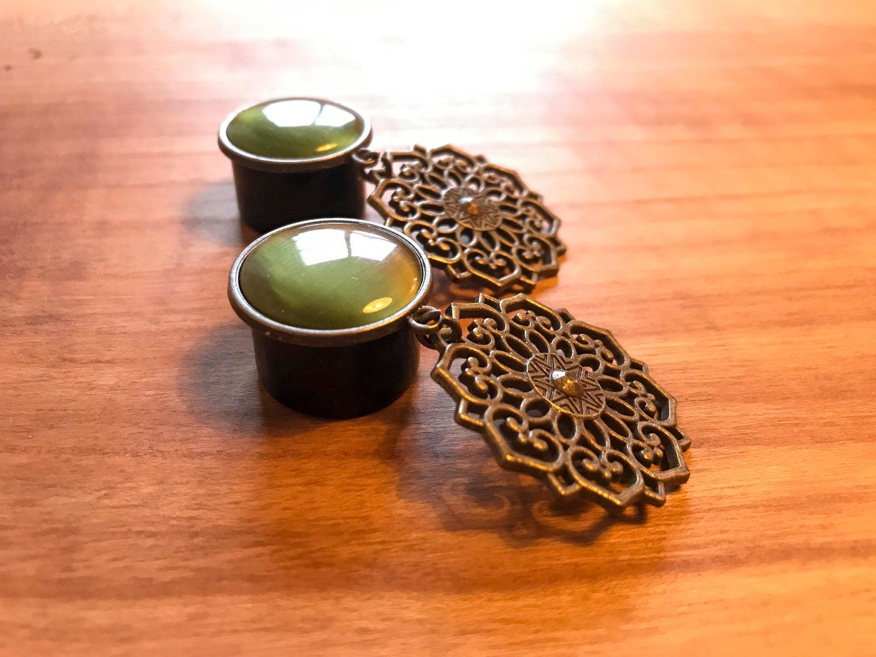 Gioielli per piercing: 20mm Plugs mit Ornament Anhänger – Usato da Winterthur venduto da Ael_ 2