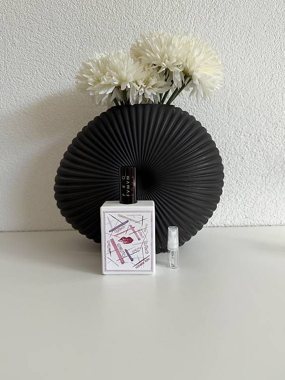 Parfum & Eau de Toilette: Pro fvmvm roma confetto Abfüllung 2ml – Gebraucht aus Landschlacht von Blaudomin1