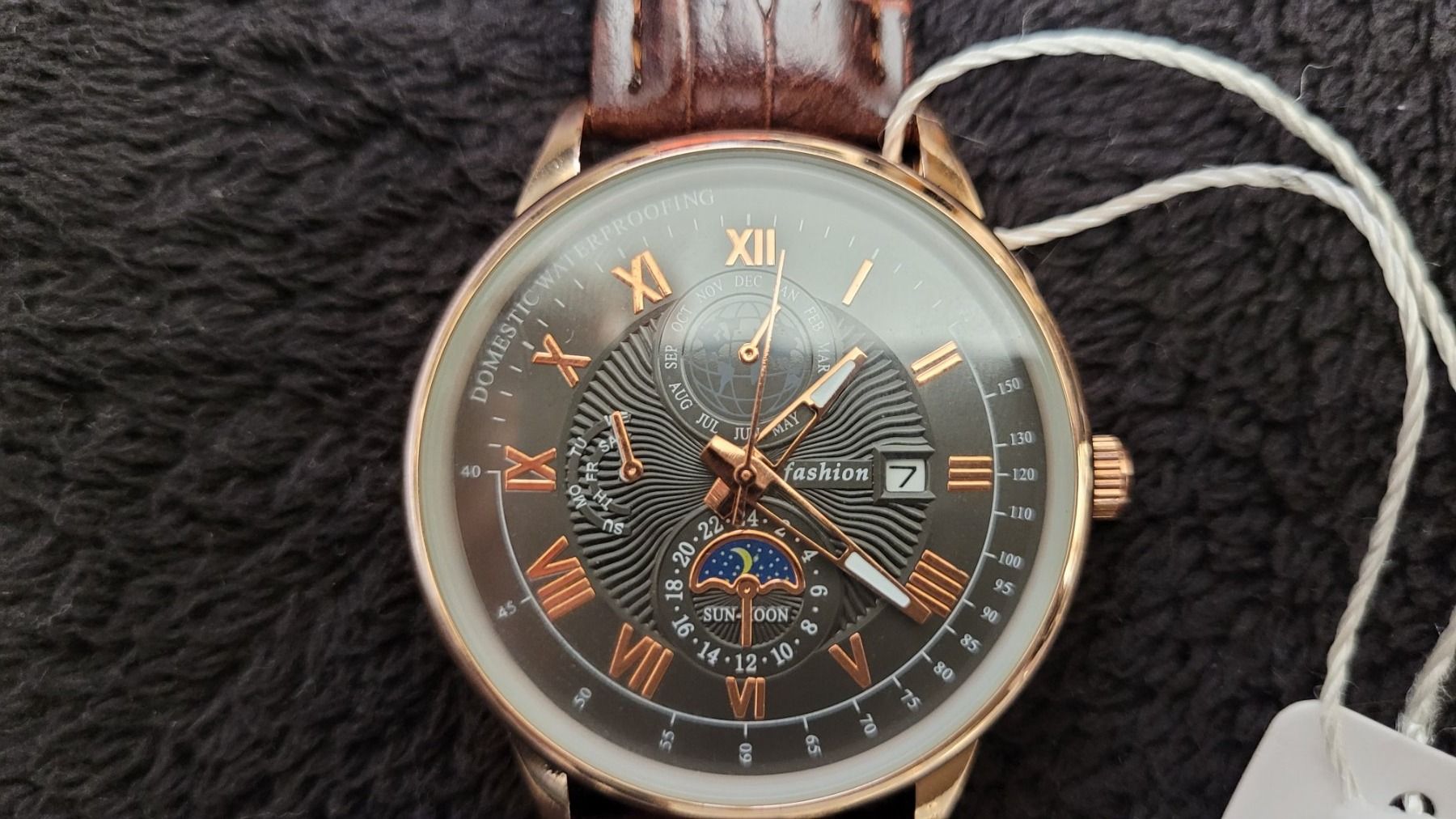 Orologi: Schöne Armbanduhr – Nuovo (secondo la descrizione) da Zuchwil venduto da vipper88er