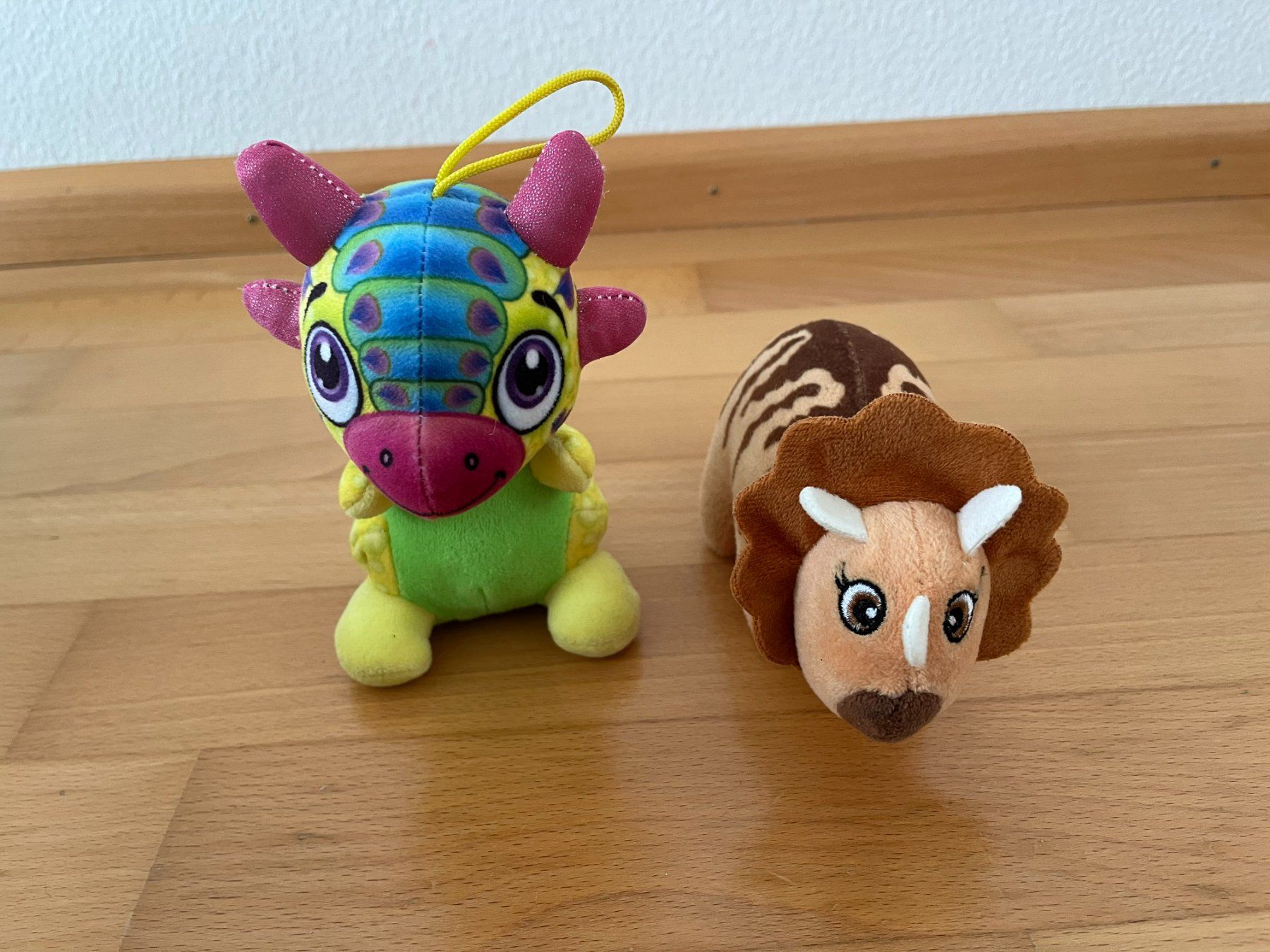 Giocattoli: Dino-Plüsch-Set – Usato da Muttenz venduto da Juvenile33 7