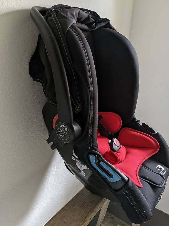 Seggiolini per auto: Siège auto Bébé Jogger – Usato da Vevey venduto da Pigeon 1