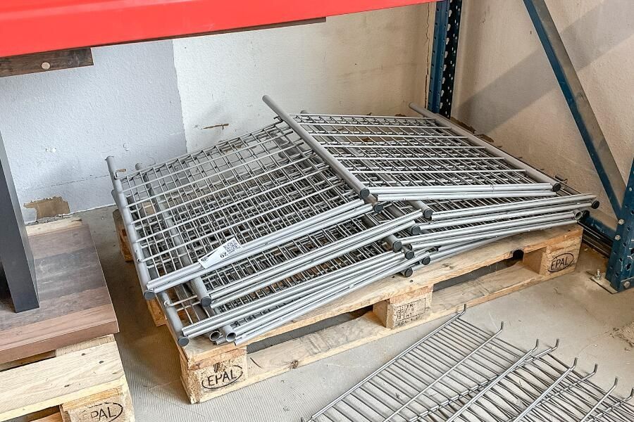 Autres articles pour la maison: 8 Gitter Warenkörbe – D'occasion à Altdorf UR par kaa_dr2x 2