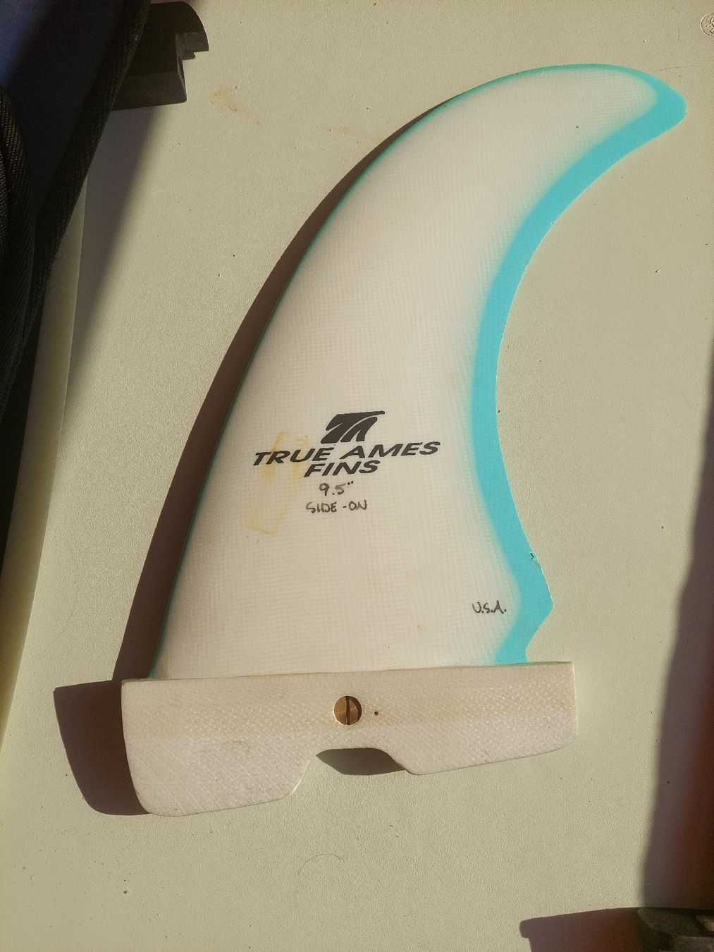 Planches de surf: Finne Windsurf  – D'occasion à Sion par ricmauro1