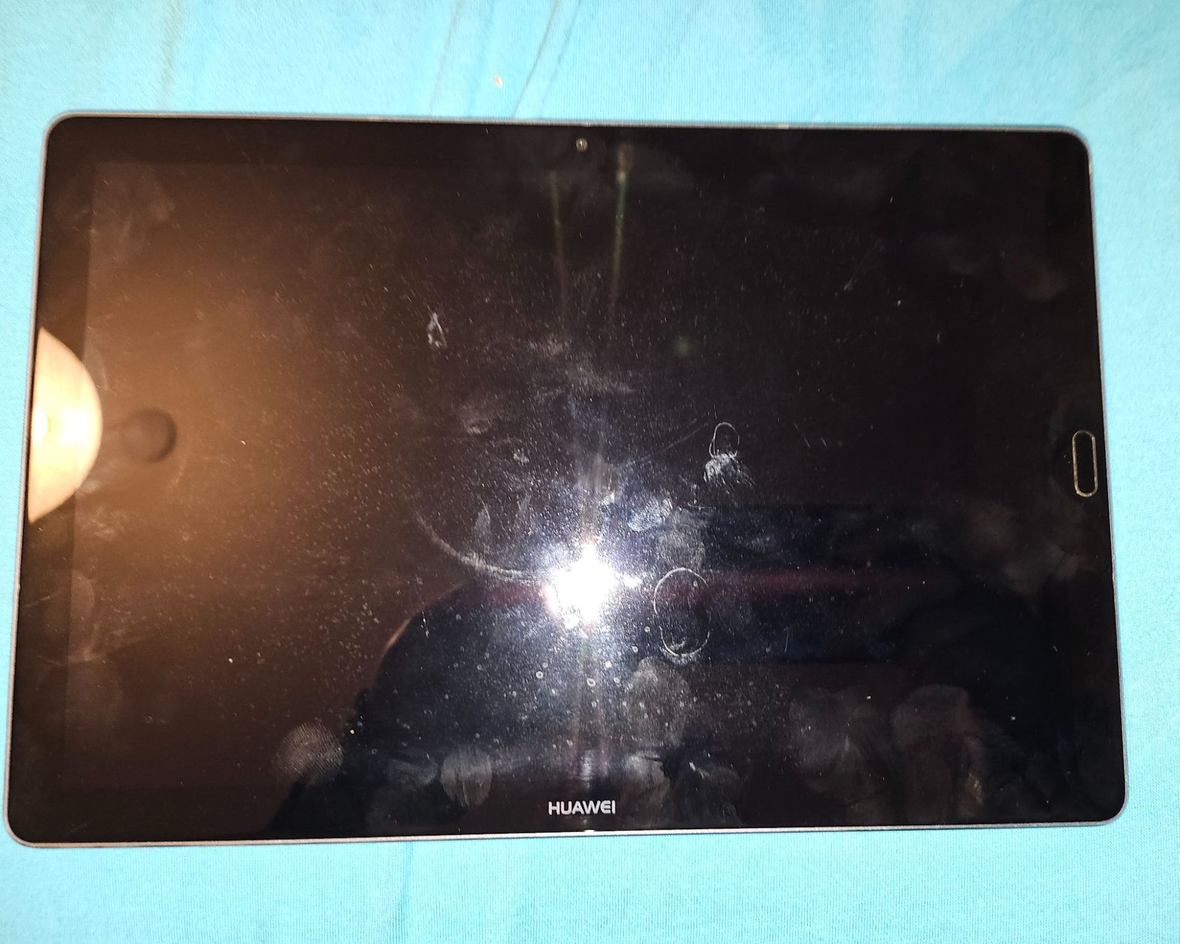Huawei Tablet PC: Altes Tablet HUAWEI – Usato da Thun venduto da Shame
