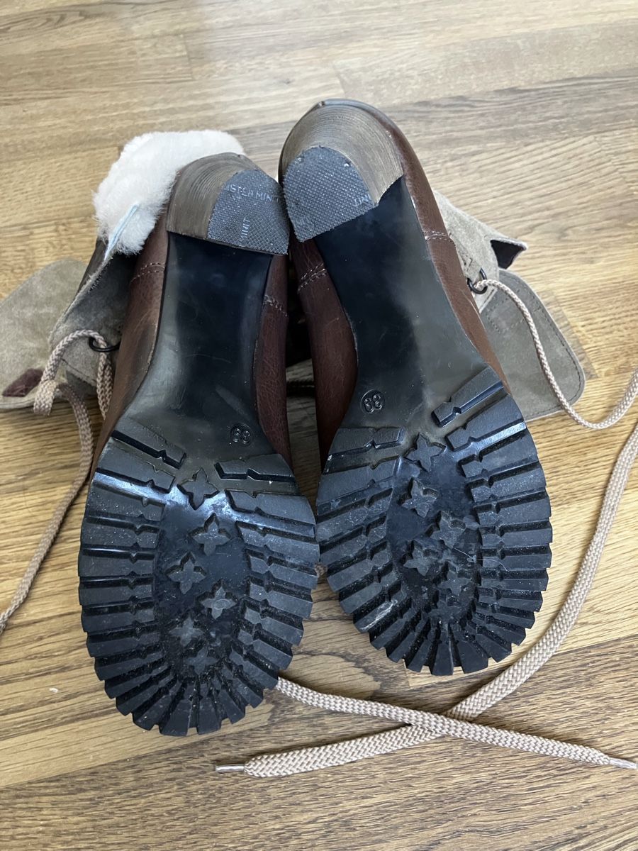 Scarpe da donna: Italienische Stiefel mit Absatz Gr. 39 – Usato da Arni AG venduto da Pfidi7 8