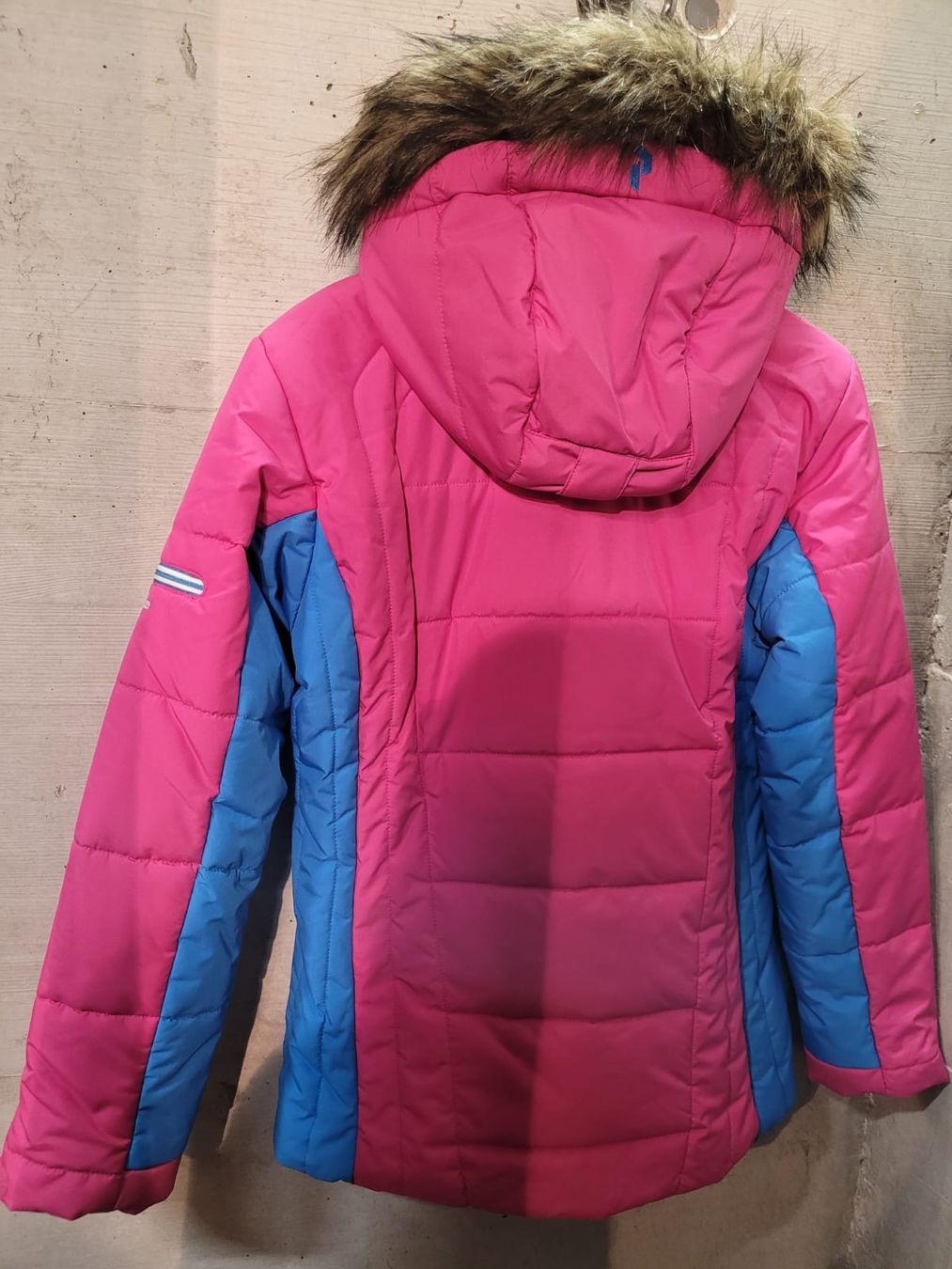 Peak Performance Jacken & Mäntel: Peak Performance Winterjacke, Pink/Blau, Grösse 150 – Neu und originalverpackt aus Brunnen von Novadis 1