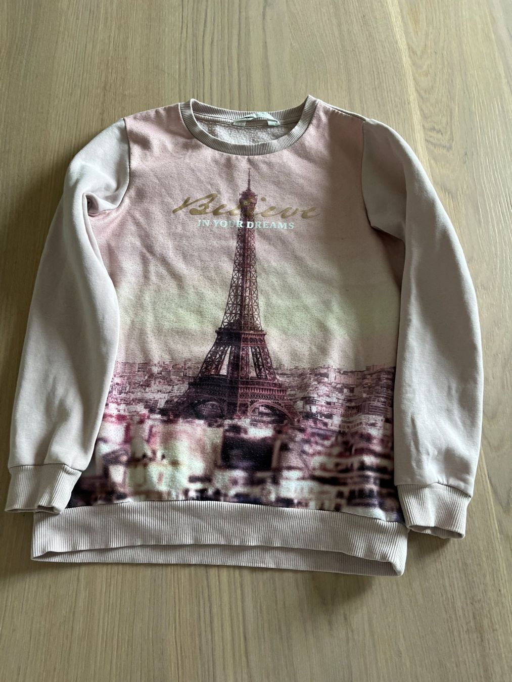 H&M Maglioni & Felpe: Pullover H&M Gr. 134-140 Mädchen Eifelturm – Usato da Oberrieden venduto da mcl_g5vk