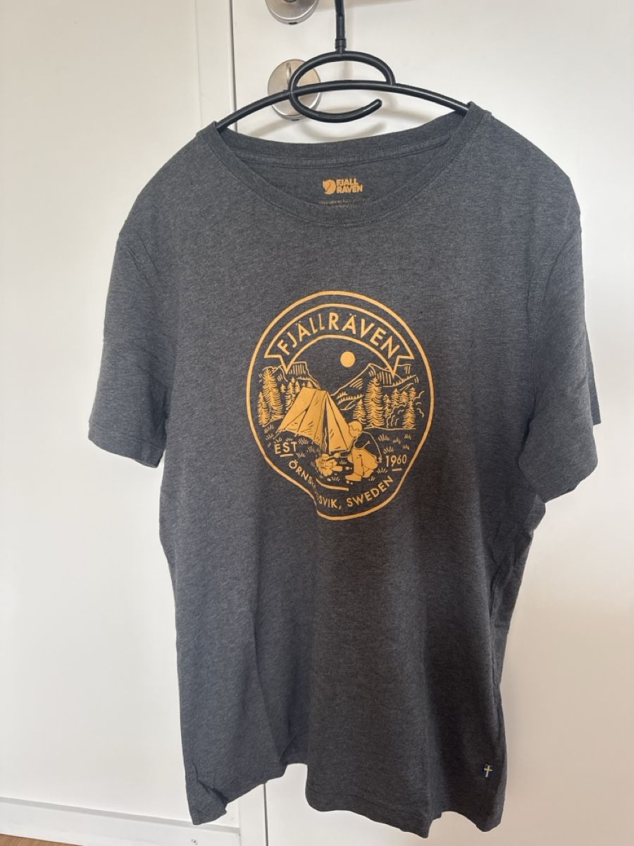 Fjällräven T-shirt: Fjällräven T-Shirt Grösse M – Usato da Mettmenstetten venduto da ozehnder92