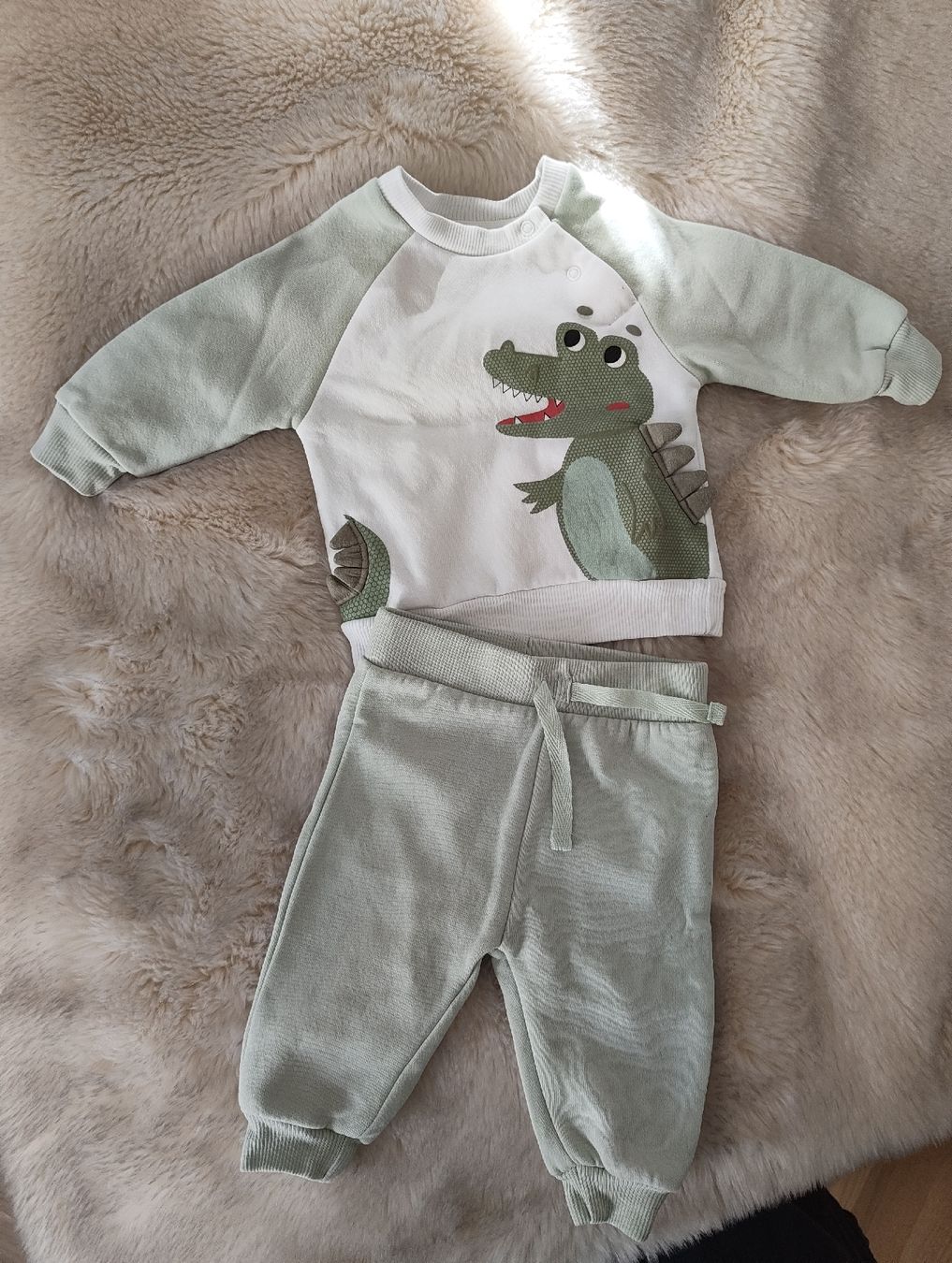 Pyjamas & Ähnliches: Kroki Trainer Gr. 62 – Neu (gemäss Beschreibung) aus Bremgarten AG von van_h5yh