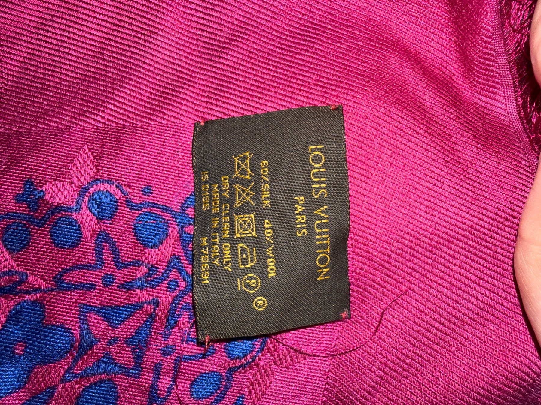 Louis Vuitton Foulards & écharpes: Schal  Louis Vuitton – D'occasion à Küsnacht ZH par nat_m97w 2