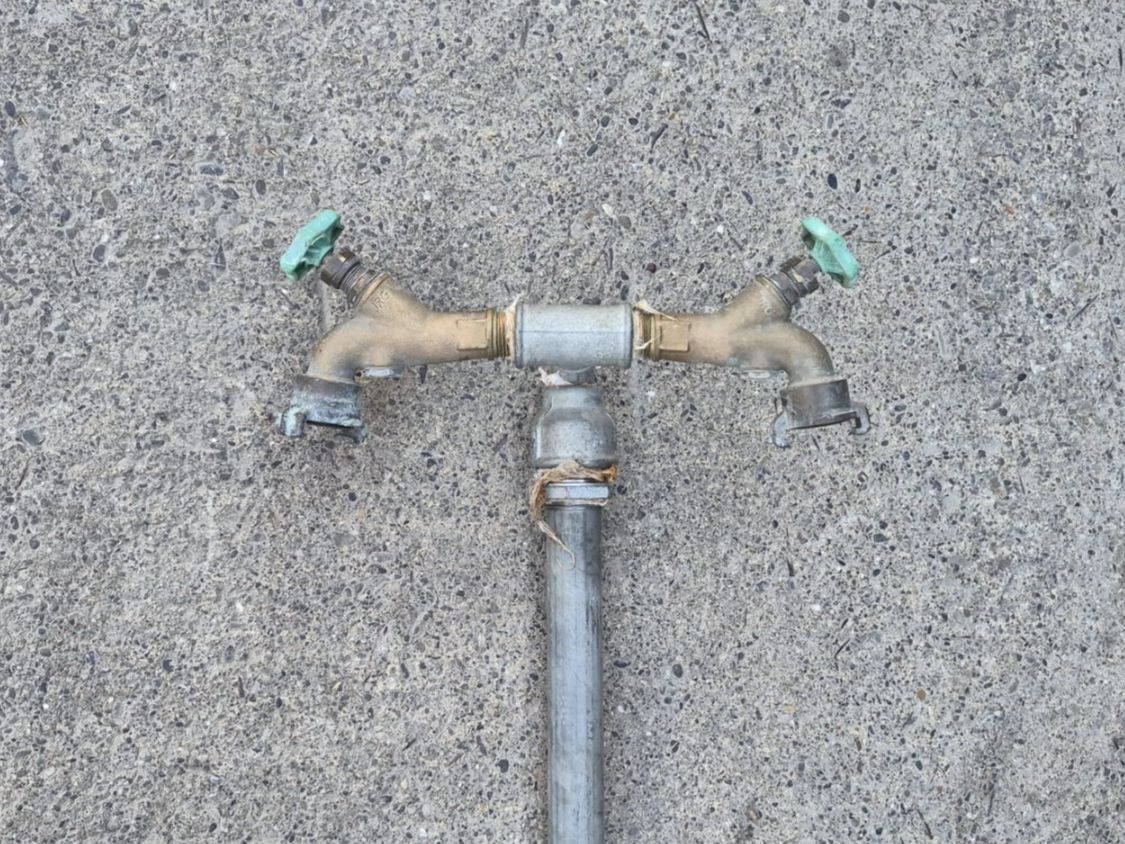 Armaturen: Standrohr, Wasser Provisorium, Wasserleitung – Gebraucht aus Niederwil AG von Maeder_AG 2