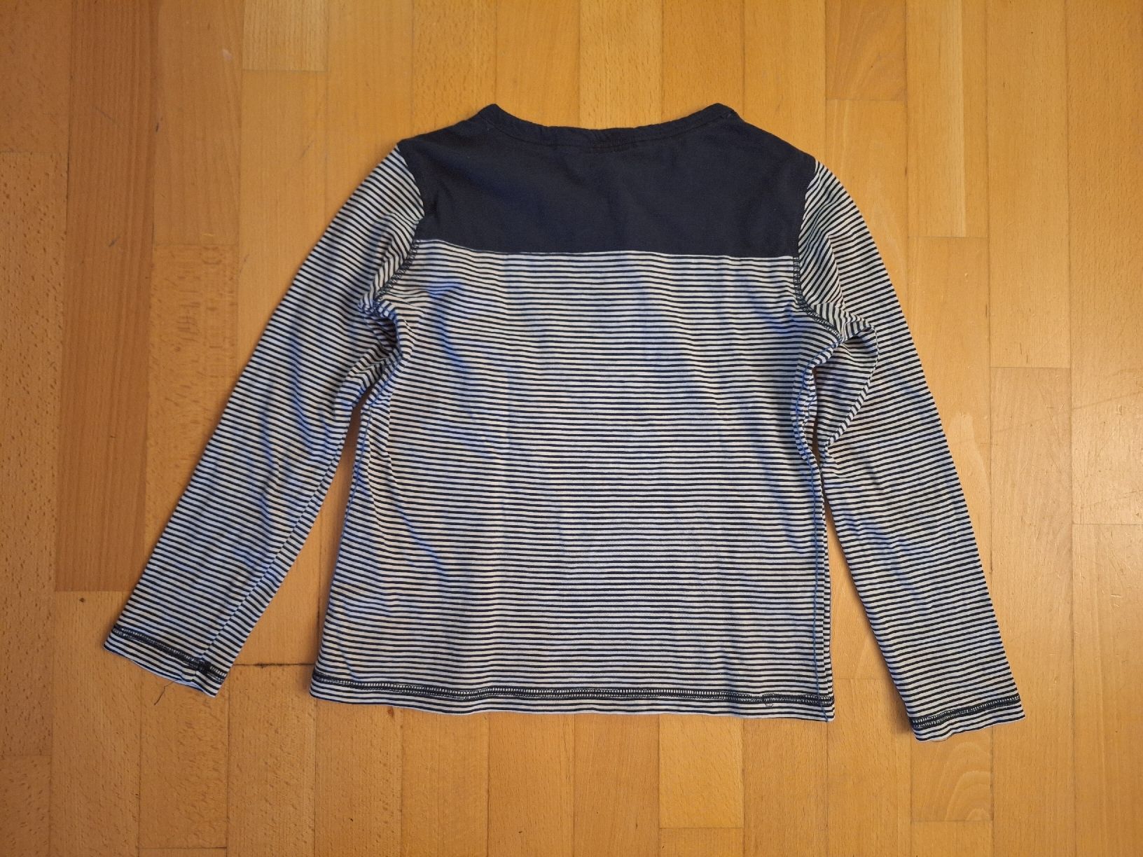 Pullover & Sweatshirts: Langarmshirt in Gr. 140 – Gebraucht aus Oberrieden von man_9tm2 1