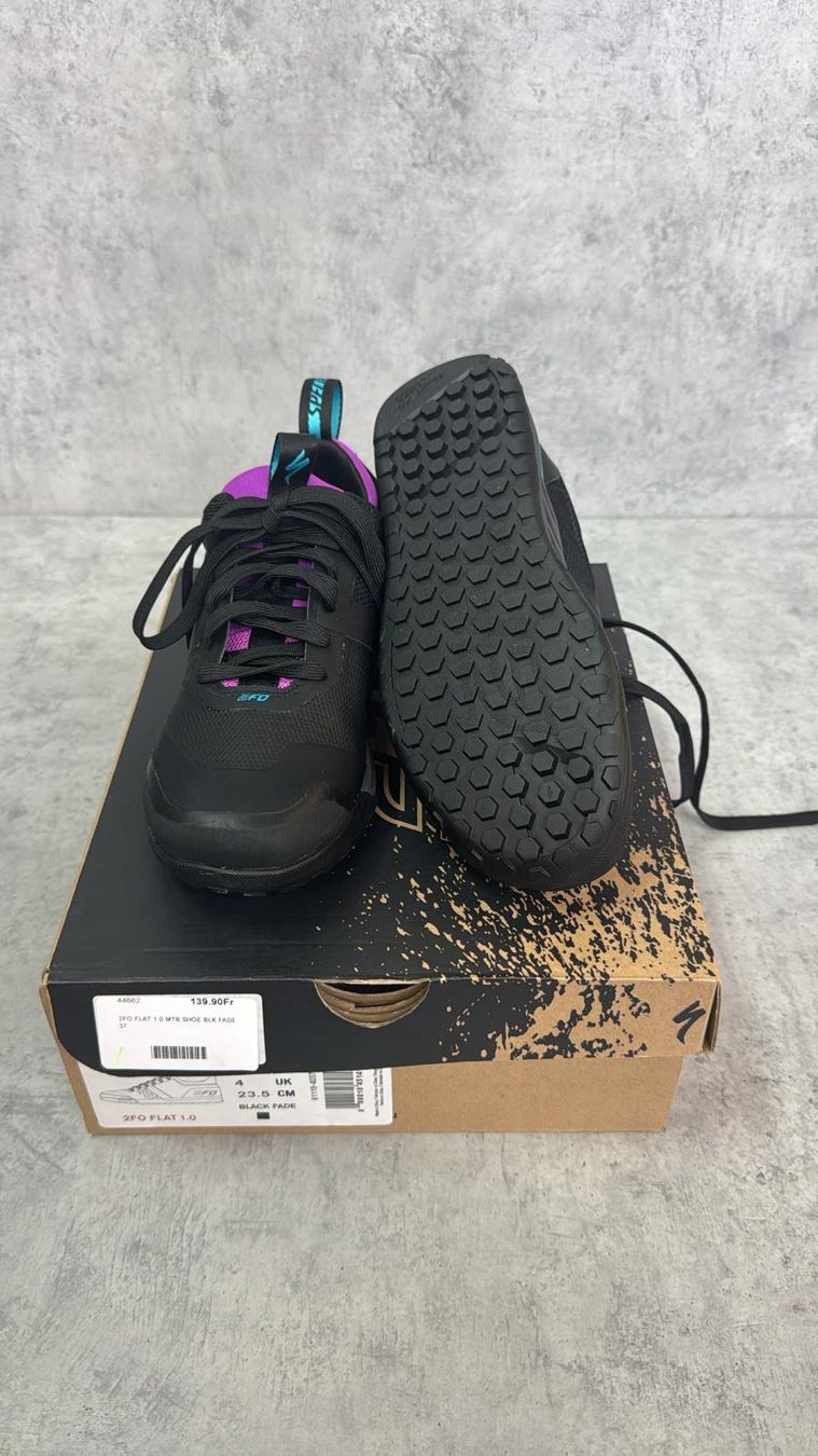 Scarpe da donna: NEU VELOSCHUHE SPECIALIZED 2FO FLAT 1.0 UVP 139.- – Nuovo e nell'imballaggio originale da Tübach venduto da KL-Bikes 2
