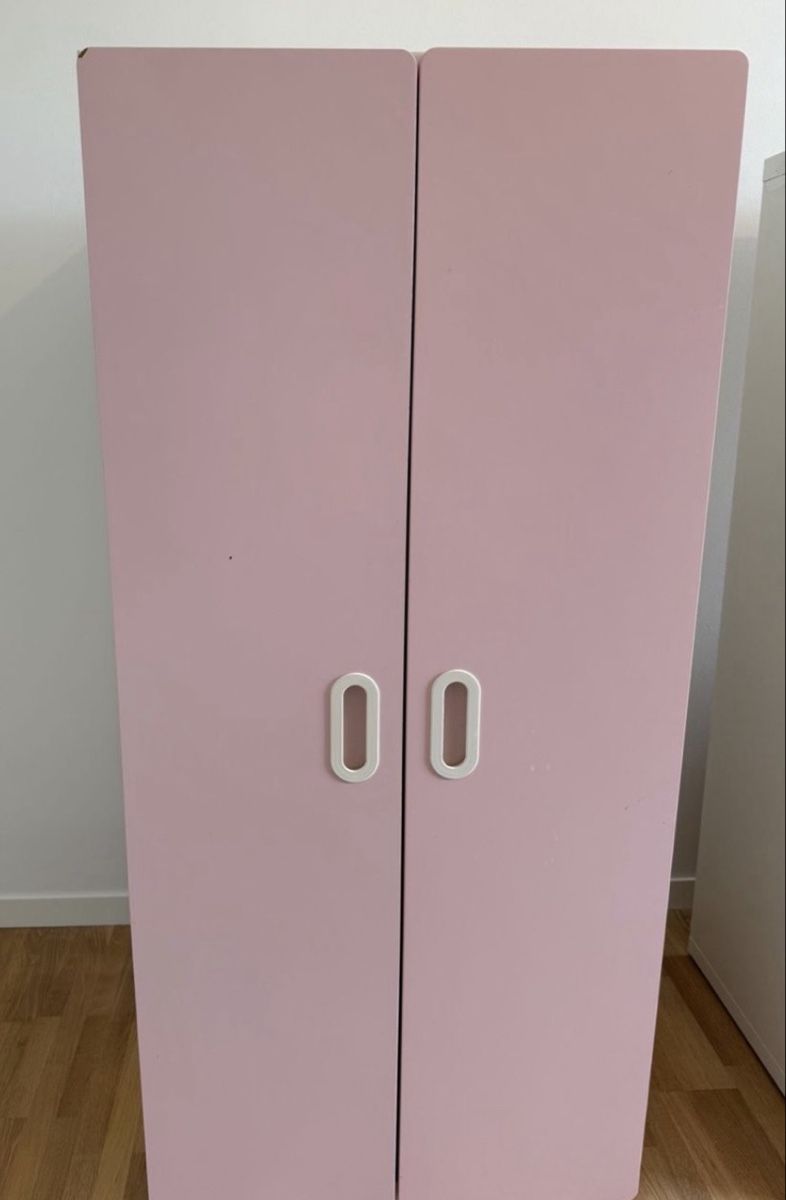 Schränke: Chic Pink Wardrobe - 2 Doors - Ideal for Spring Refresh! – Gebraucht aus Zürich von mar_d7zz