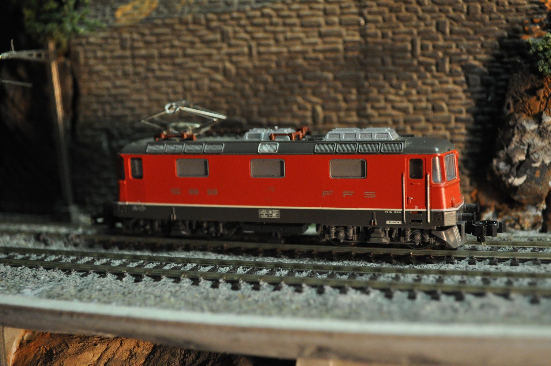 Trix Modellini di ferrovie: Minitrix SBB Re 4/4 11116 – Usato da Lauerz venduto da erevum91