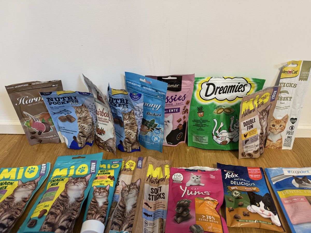 Futter: Grosses Katzenfutter und Snack Konvolut gemischt – Neu (gemäss Beschreibung) aus Zürich von wtpooh 1