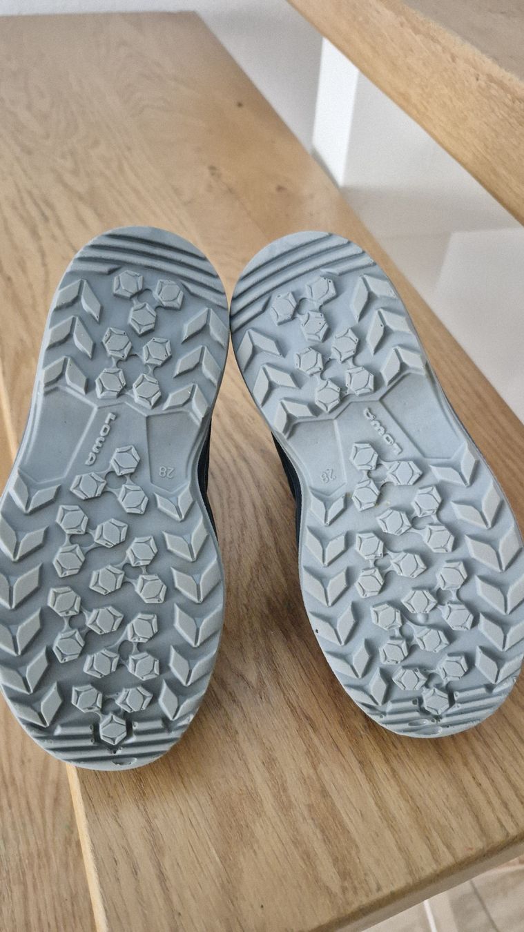 Lowa Scarpe per ragazzi: Lowa Winterschuh Gr.28 – Usato da Schwellbrunn venduto da PalimPalim03 3