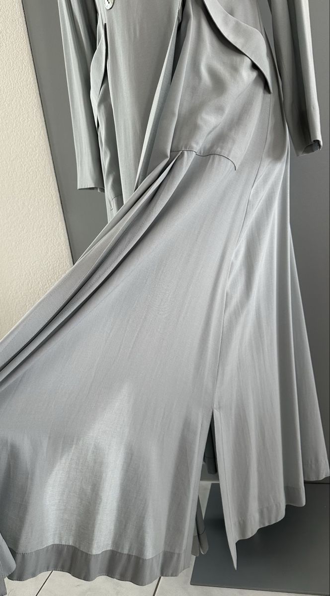 Vestiti: Mantel-Kleid hellgrau, Gr. M – Nuovo (secondo la descrizione) da Münsingen venduto da Innchen 6