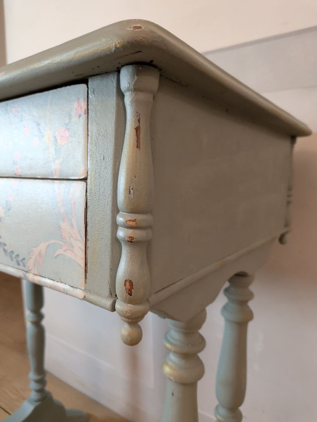 Tavoli: Shabby Chic Tischchen mit 2 Schubladen – Usato da Dietfurt venduto da Subforce1853 5
