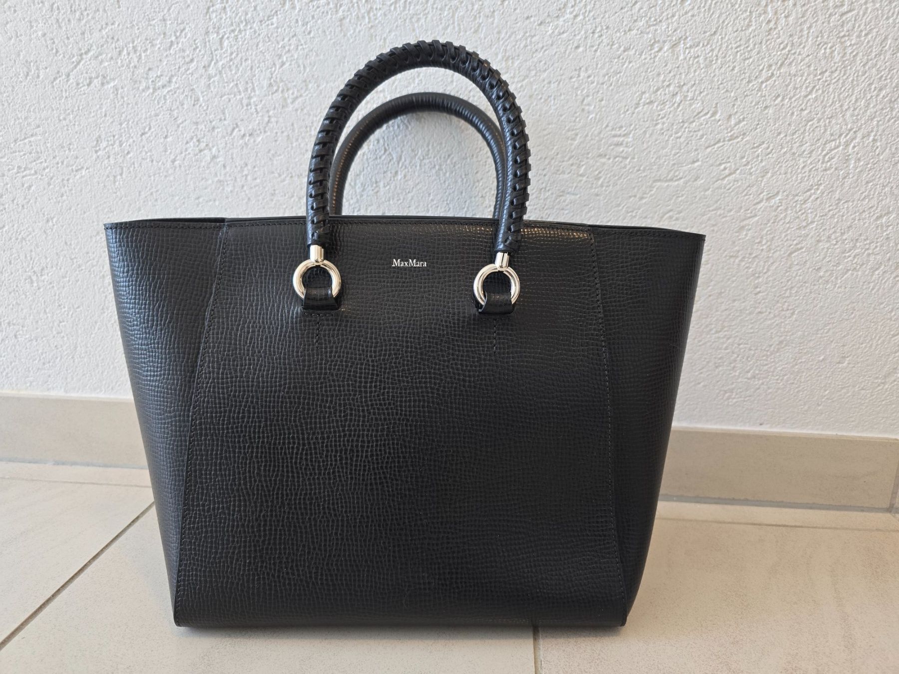 Max Mara Borse da donna: Max Mara Ledertasche schwarz, neuwertig – Usato da Wil SG venduto da ChKo12