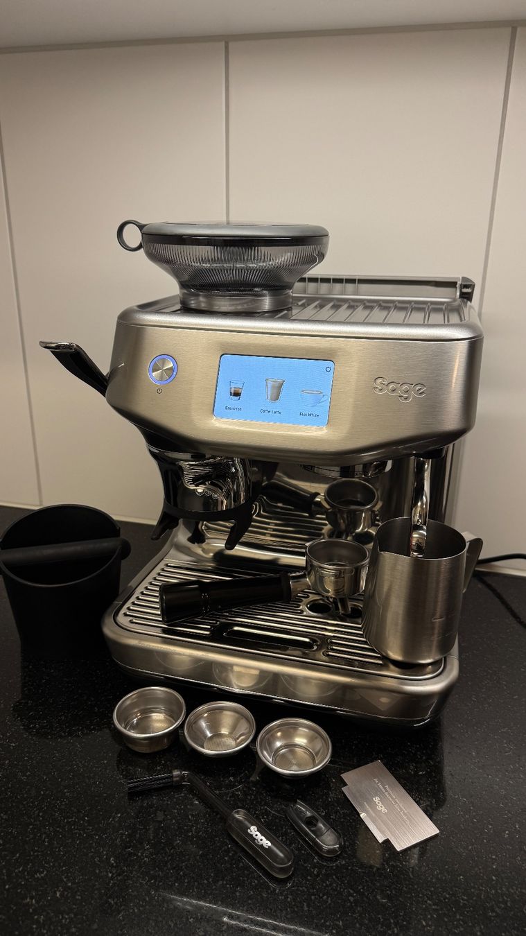 Sage Macchine per caffè & Macchine per espresso: Sage Barista Touch Impress - mit Zubehör – Usato da Spreitenbach venduto da Avdur 1