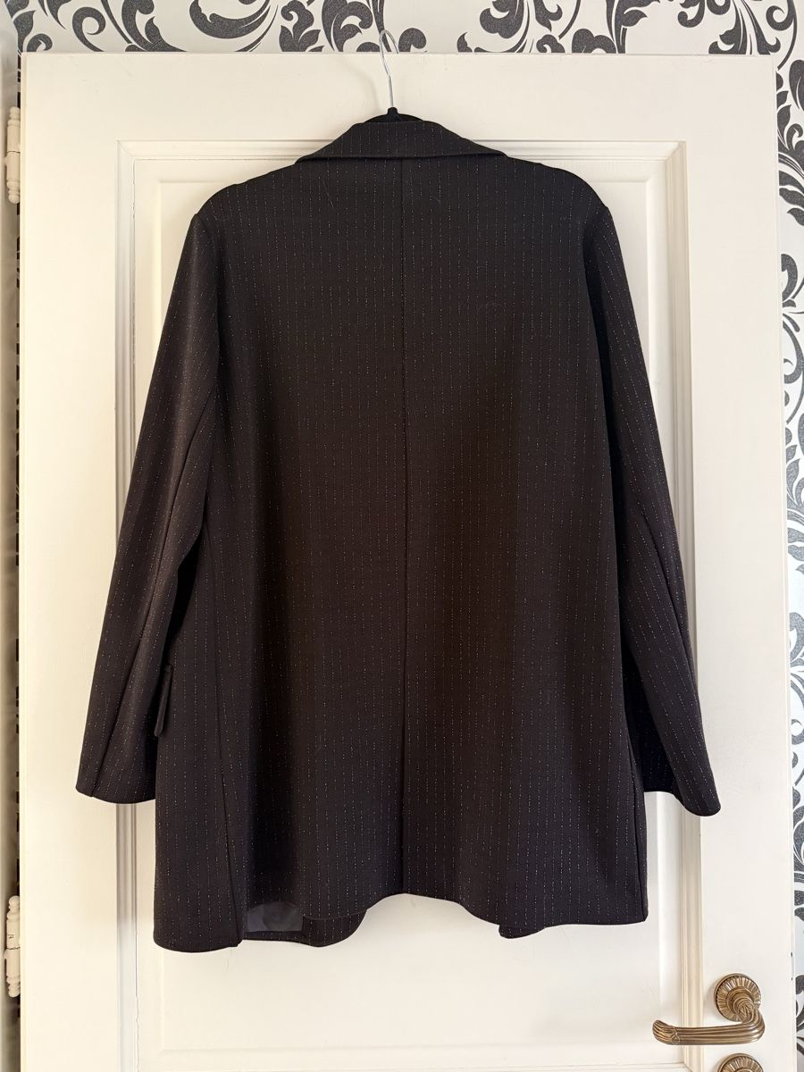 Vestes: Sandro Ferrone Black Blazer – D'occasion à Corsier-sur-Vevey par Kristina.Nova 2