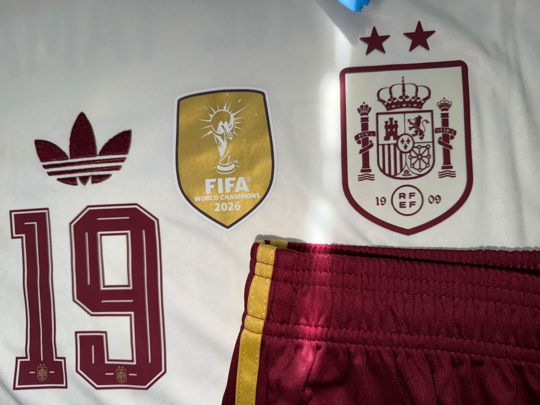 Canottiere & Pantaloni: Lamine Yamal Spanien Set – Nuovo e nell'imballaggio originale da Biel/Bienne venduto da Jrsy_pha 4