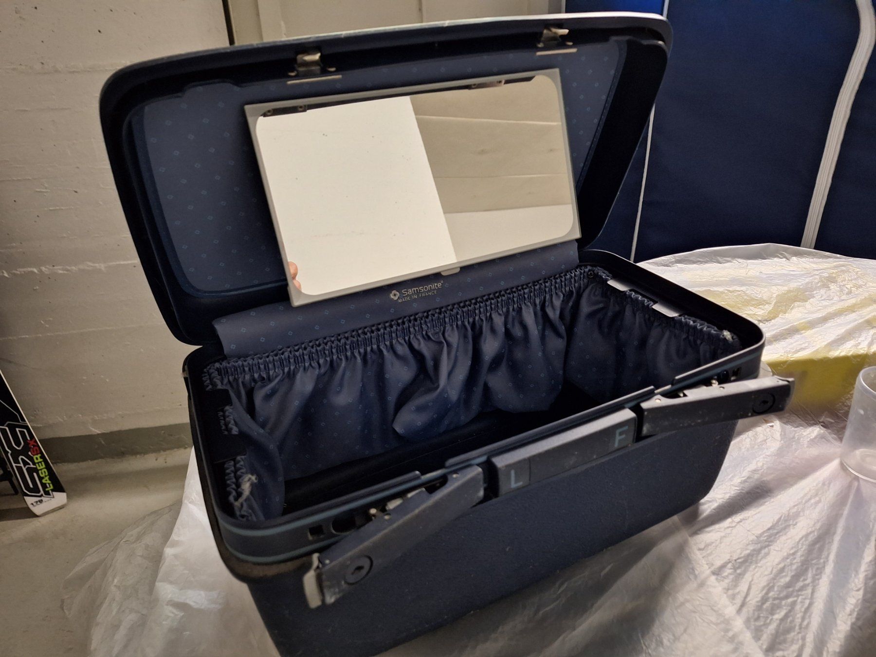 Samsonite Valigie: Beauty case – Usato da Kloten venduto da flo_r5hm