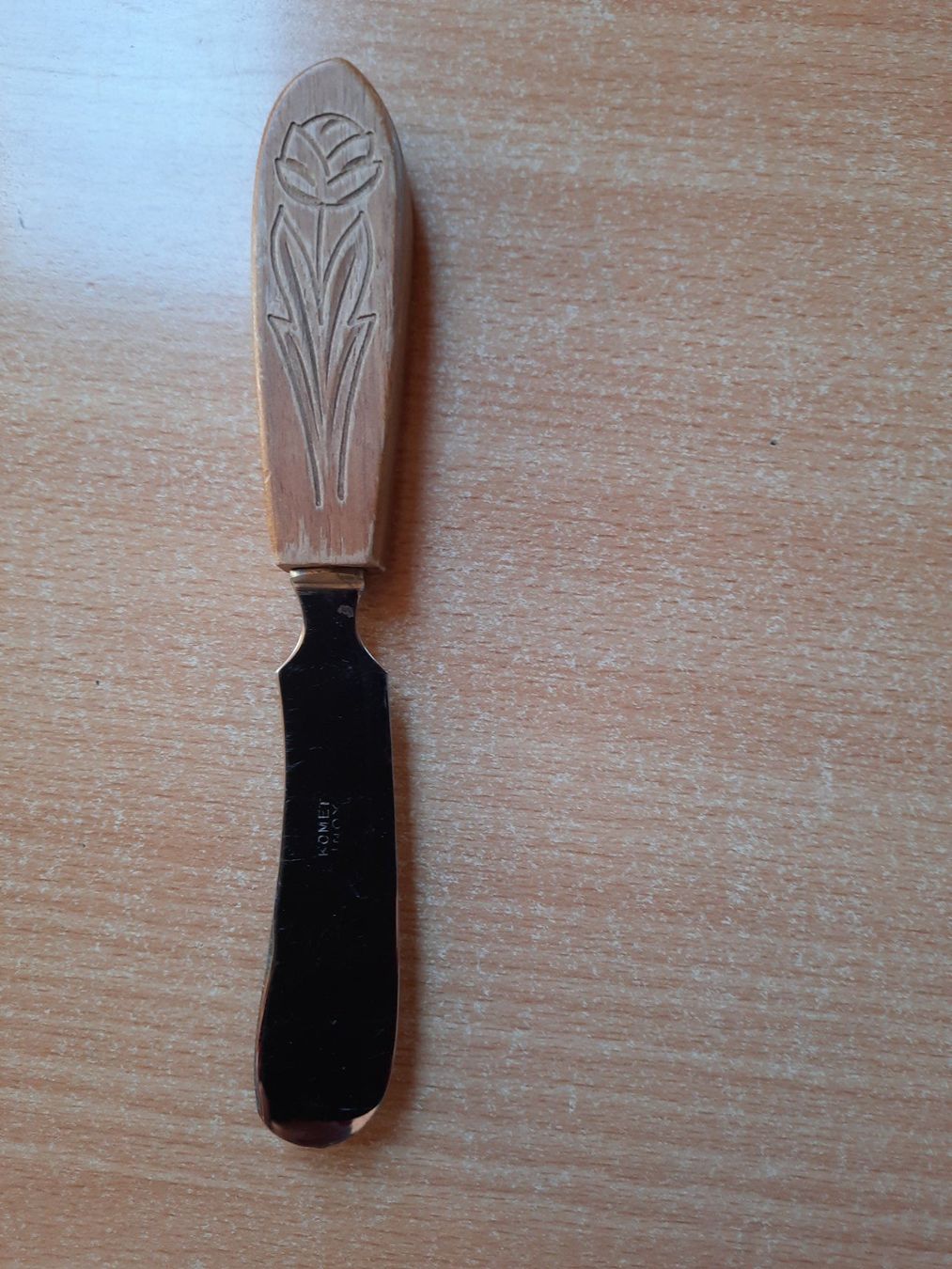 Altre Stoviglie: Butterteller + Buttermesser aus Holz – Usato da Greppen venduto da and_l7vc 3
