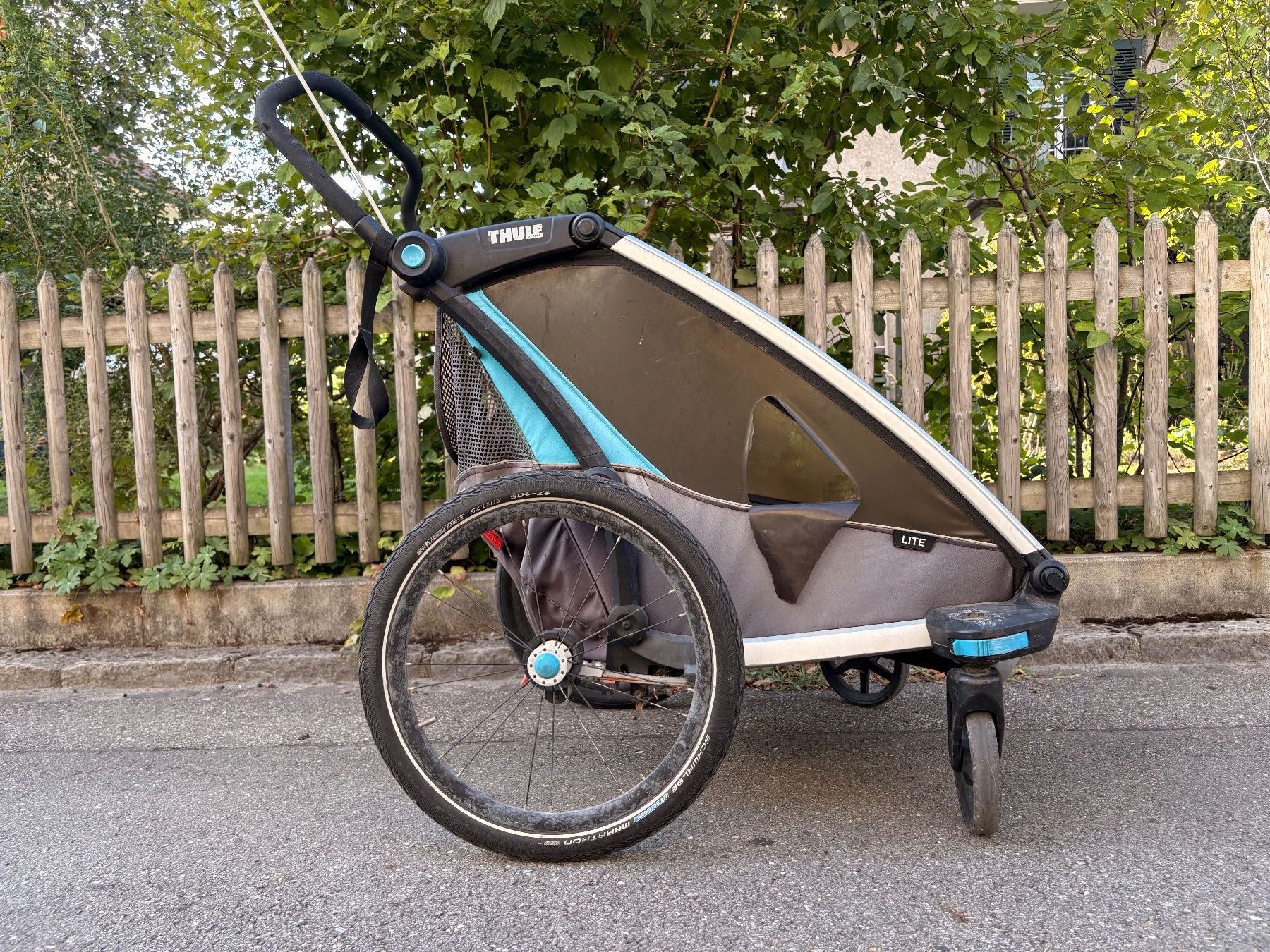 Thule Anhänger: Thule Chariot Lite 2 inkl. Kupplung und Achse – Gebraucht aus Bern von TSB01 4