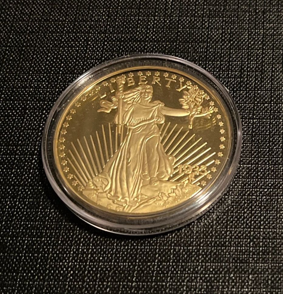 Tutti le monete: Replik Gold Eagle von 1933 / Nummer 08645 von 9999 – Nuovo e nell'imballaggio originale da Emmenbrücke venduto da inf_9dkq